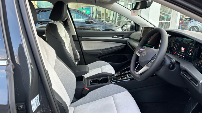 Volkswagen Golf 1.5 TSI 204 Style eHybrid 5dr DSG Hatchback